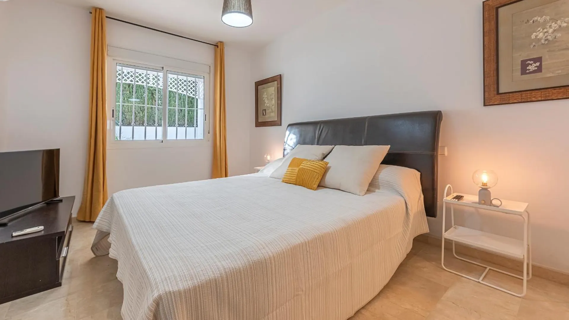 Dolmen Group- Jardines Andalucia Banus Apartment Marbella Spain