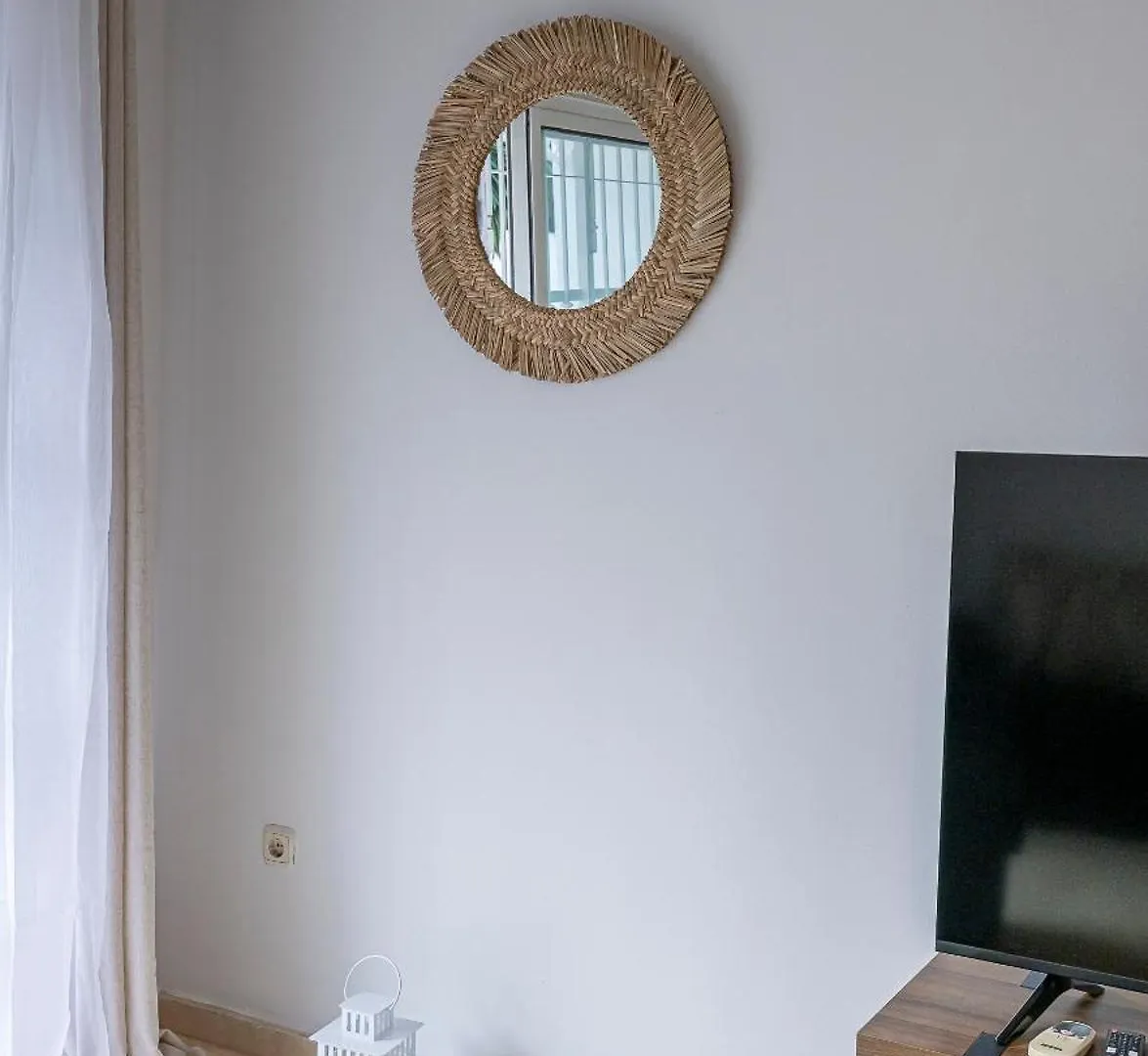 Homestay Dolmen Group- Jardines Andalucia Banus Apartment Marbella