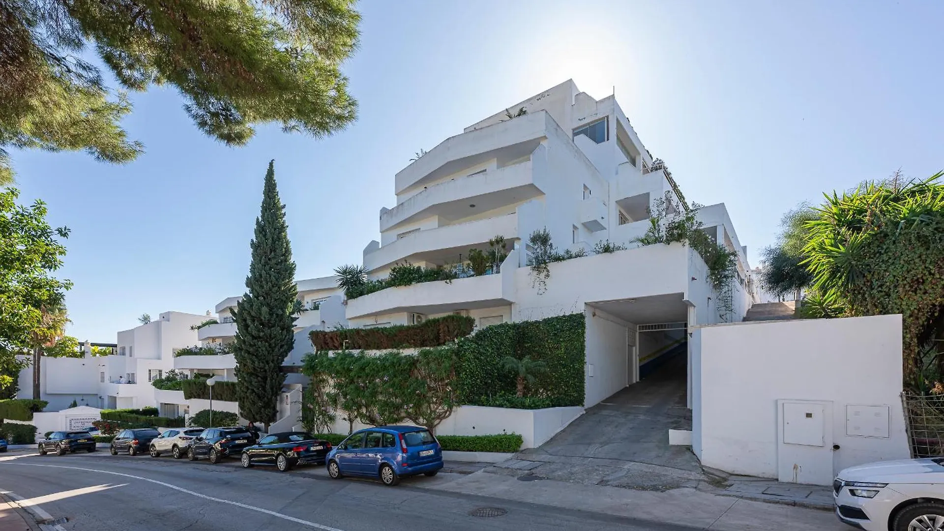 Dolmen Group- Jardines Andalucia Banus Apartment Marbella 0*,