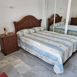 Leo Habitación en casa particular